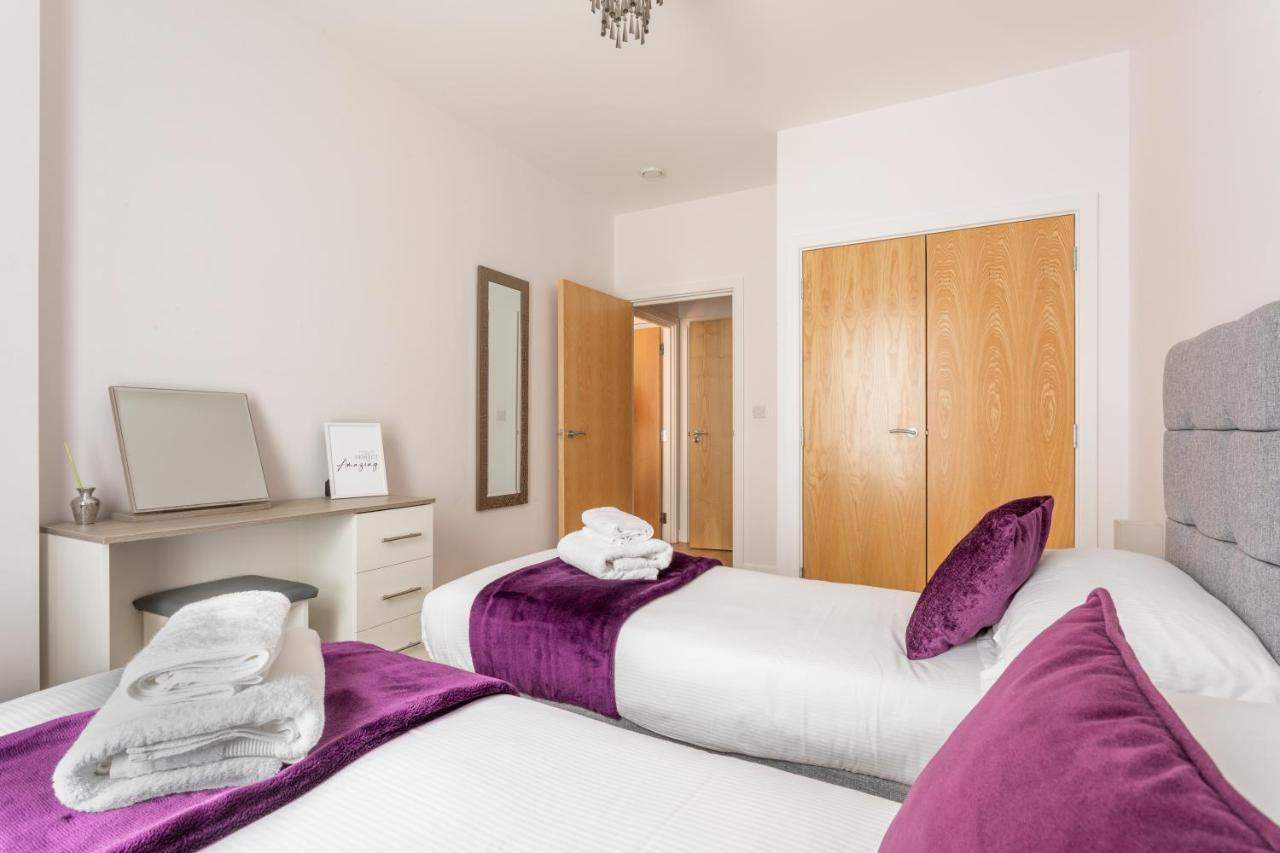 1 Bed Apartment - Redhill Central, Surrey, Gatwick #2 Exterior photo